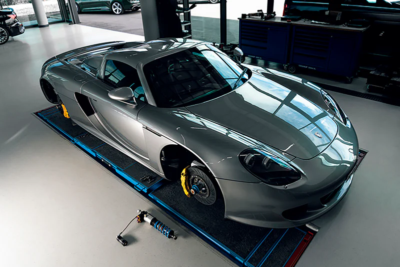 KW 04-05 Porsche Carrera GT Special Edition HLS4 V5 Coilover Kit w/ Red & Blue Springs - Image 8