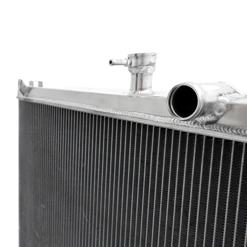 Mishimoto 04-13 Infiniti QX56 / 05-14 Nissan Armada Aluminum Radiator - Image 4